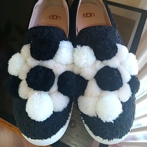 UGG FOG RICCI Black and White Pom Pom Slip-On Sneakers, SZ. 8